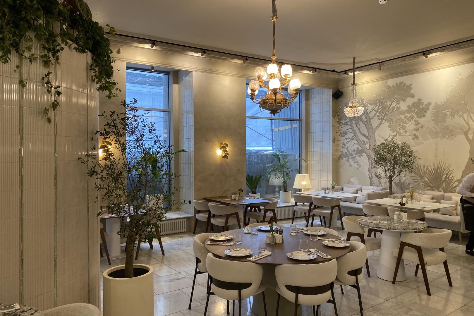 Интерьер ресторан Meze