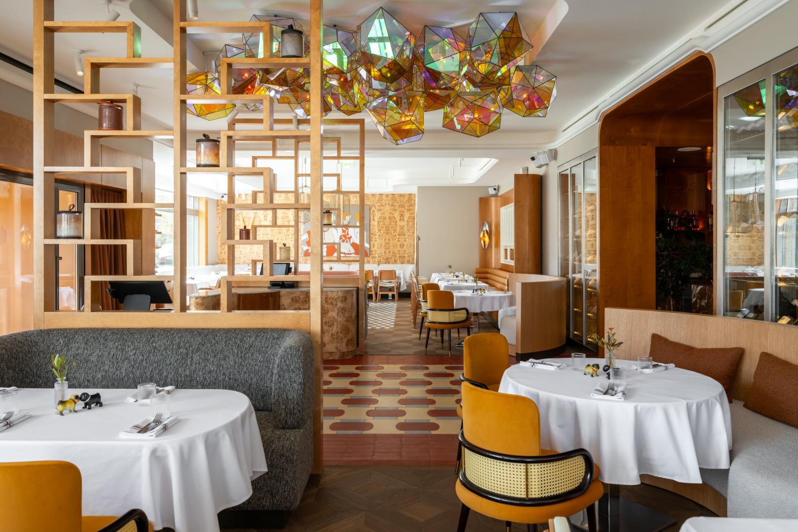 Интерьер ресторан Buro Bistro