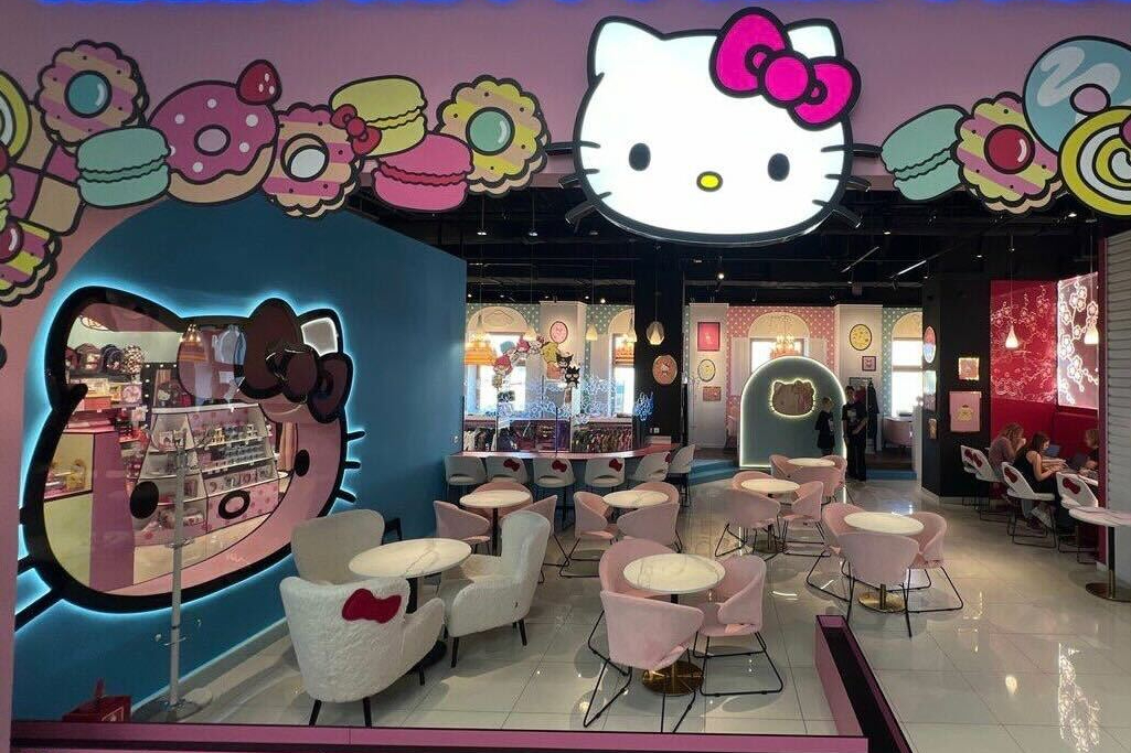 Интерьер кафе Hello Kitty
