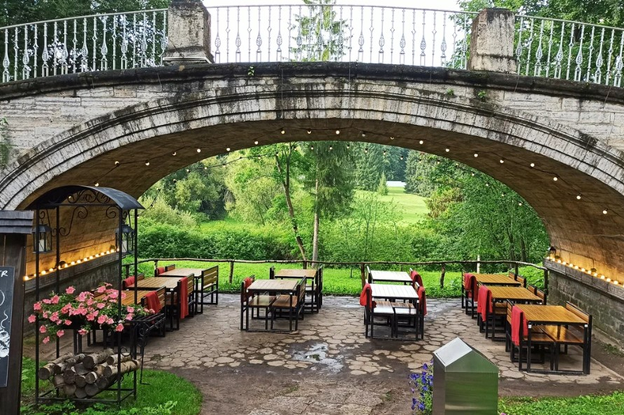 Интерьер бар Grill bar K. Kuchelbecker