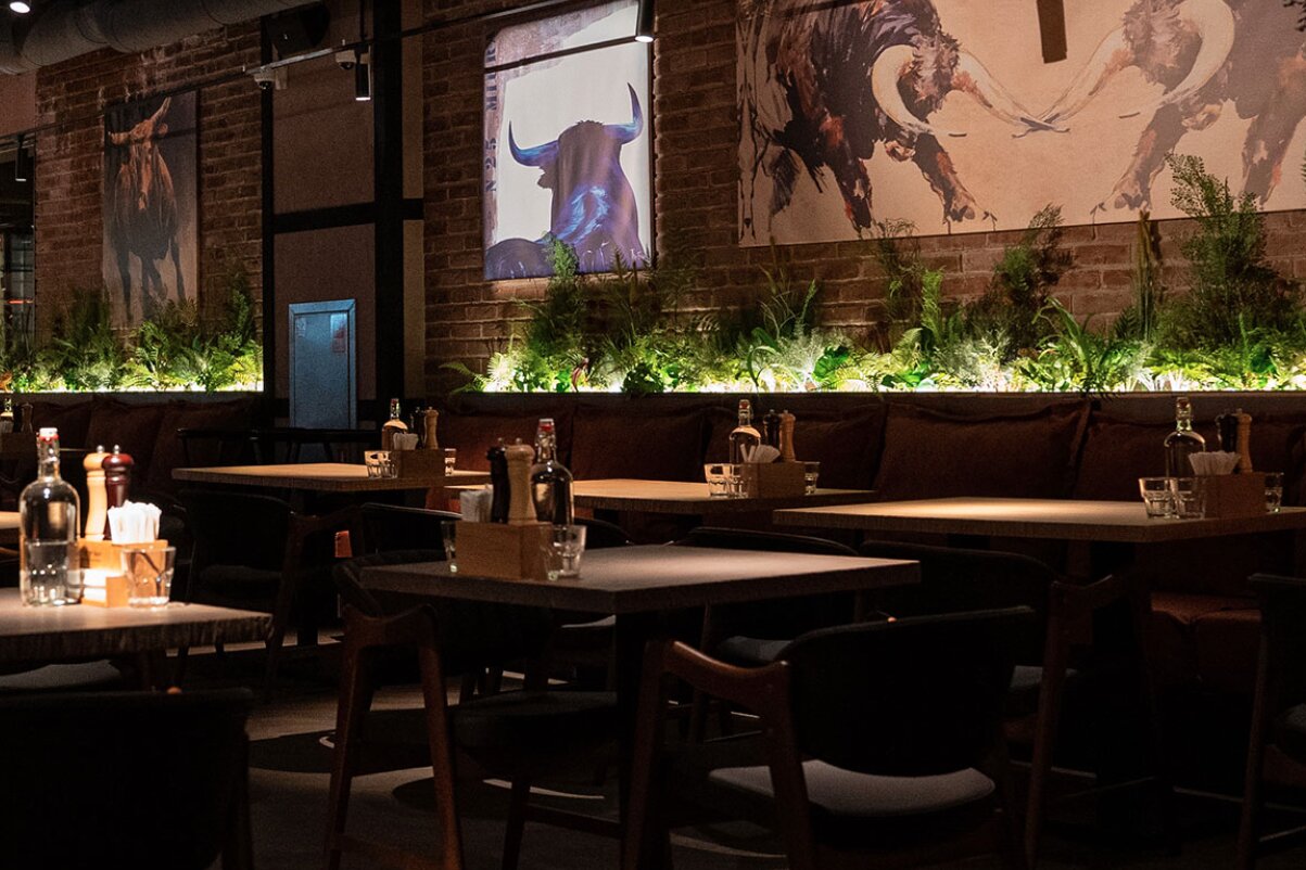 Интерьер ресторан The Бык