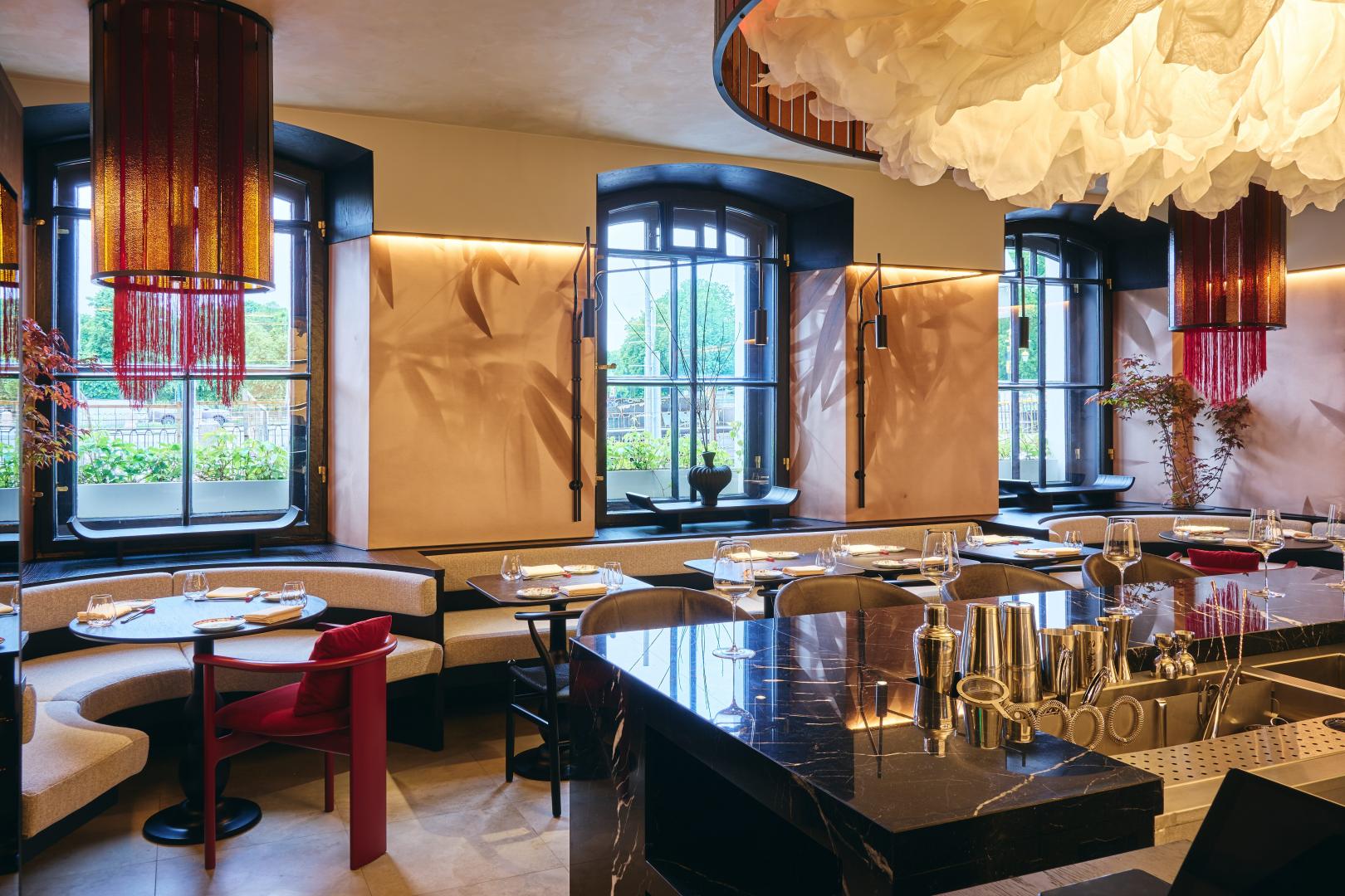 Интерьер ресторан Lotus Bistro