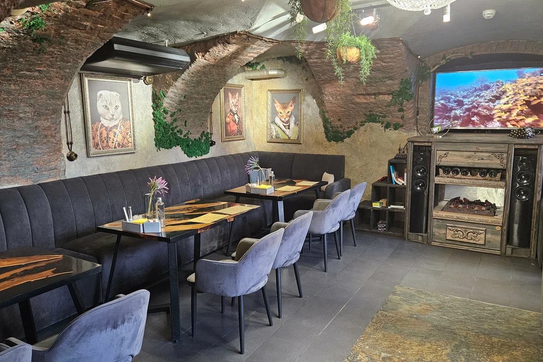 Интерьер паб Skots Pub