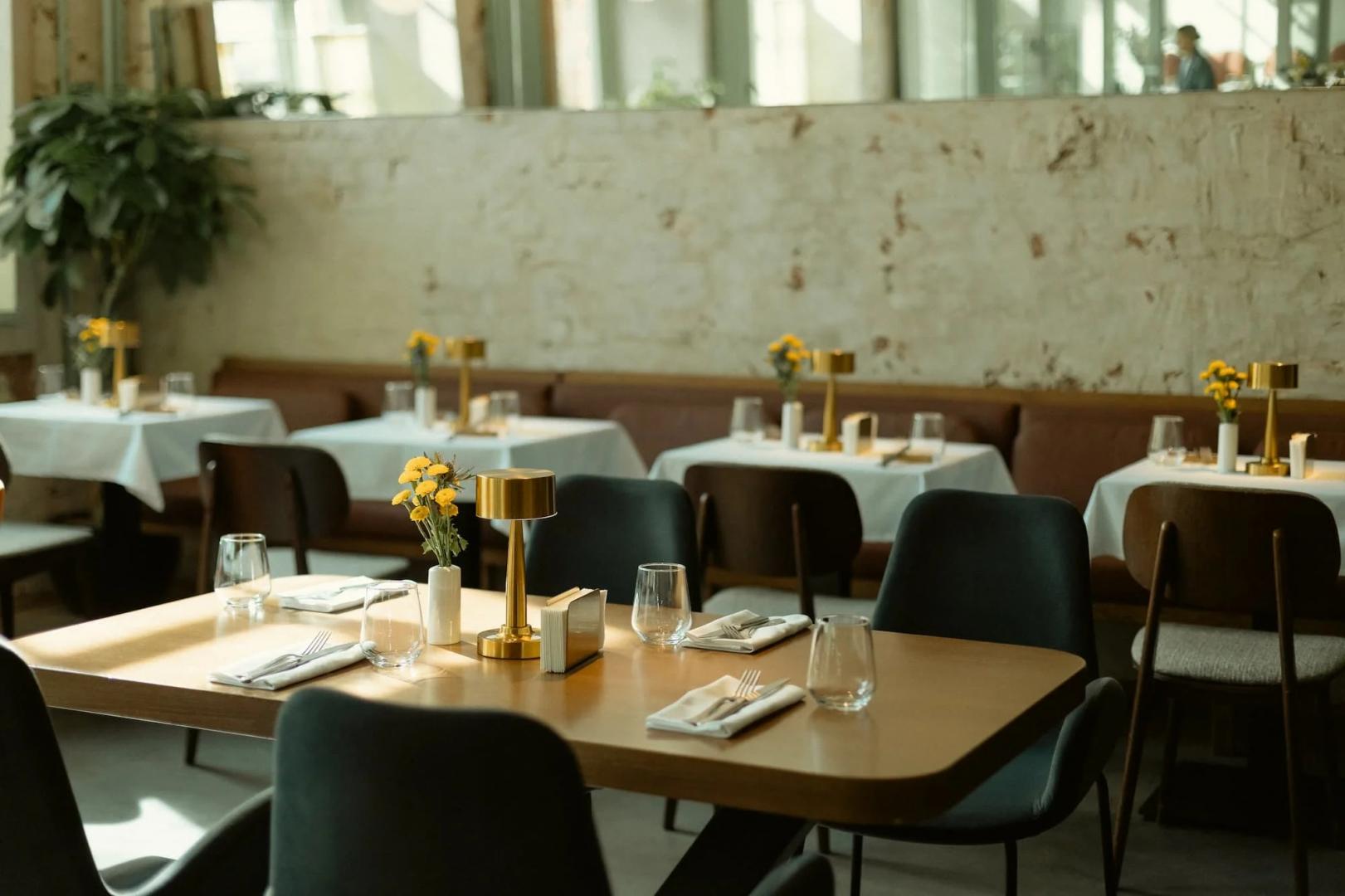 Интерьер ресторан Antonio Bistro