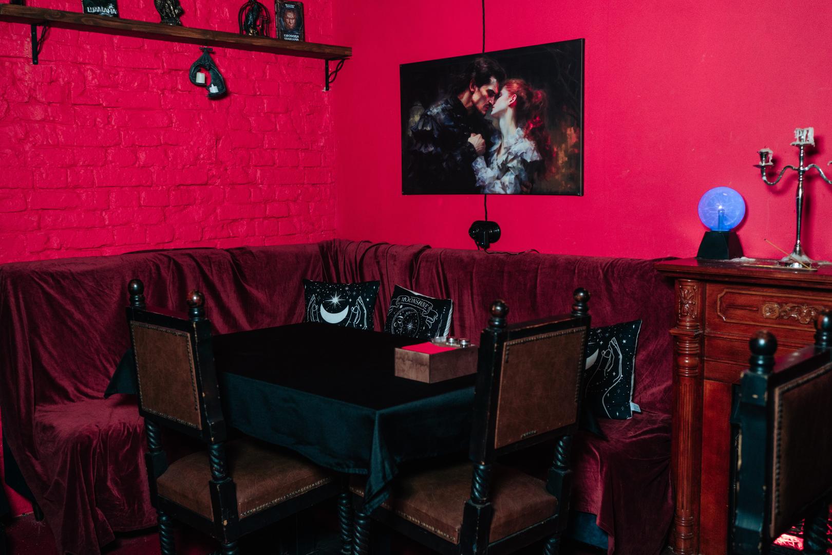 Интерьер ресторан Зов Ворона