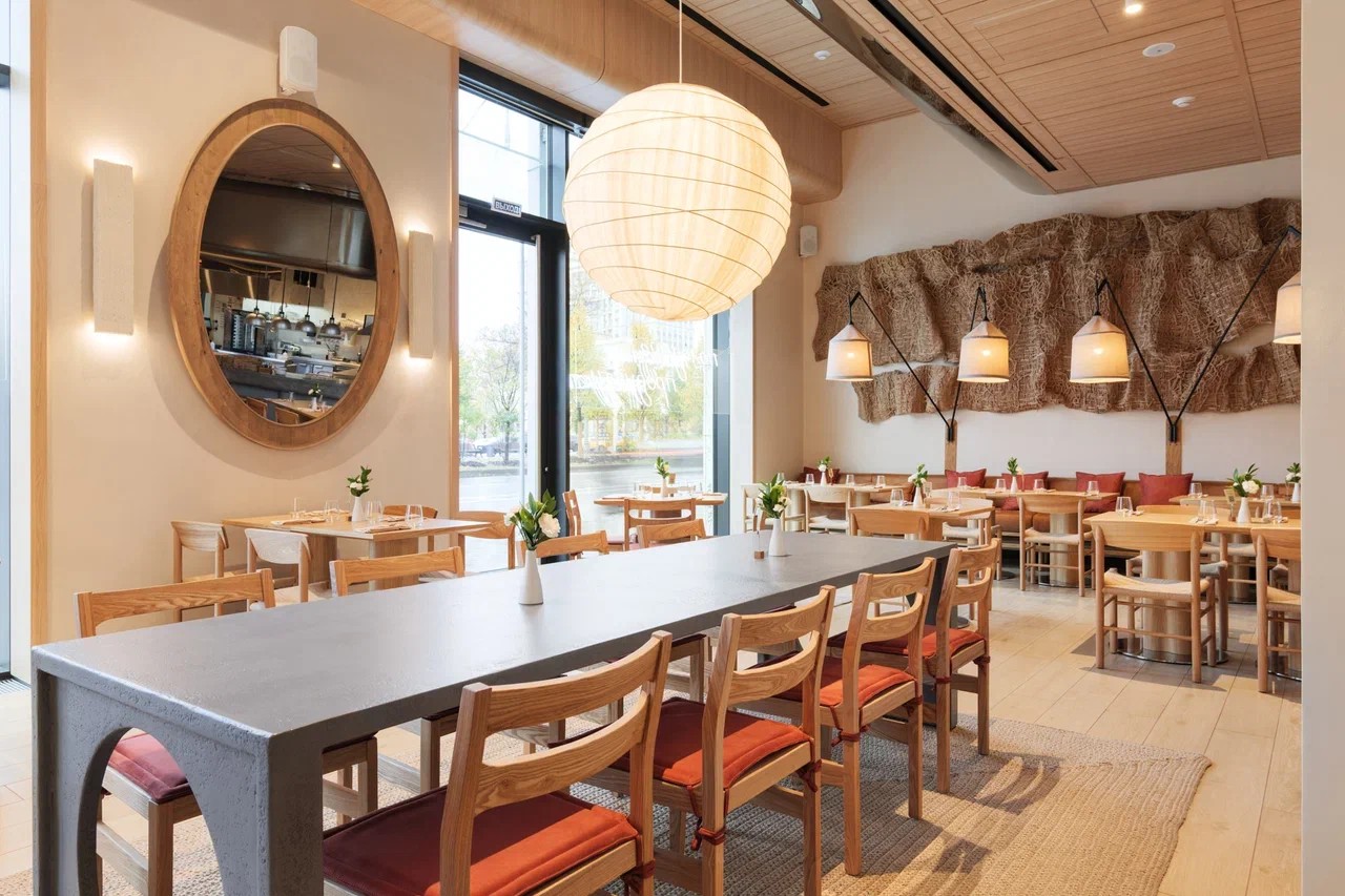 Интерьер ресторан M2 Органик клуб Слава