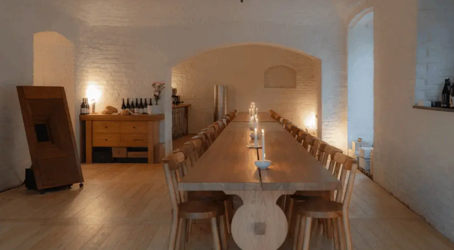 Интерьер бар Компаньон