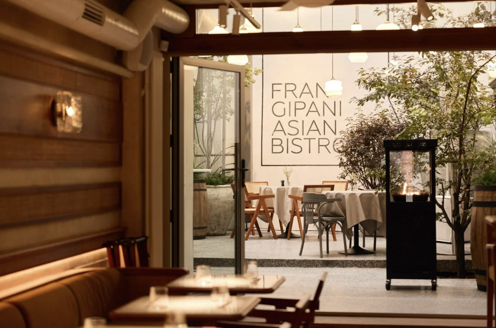 Интерьер ресторан Frangipani