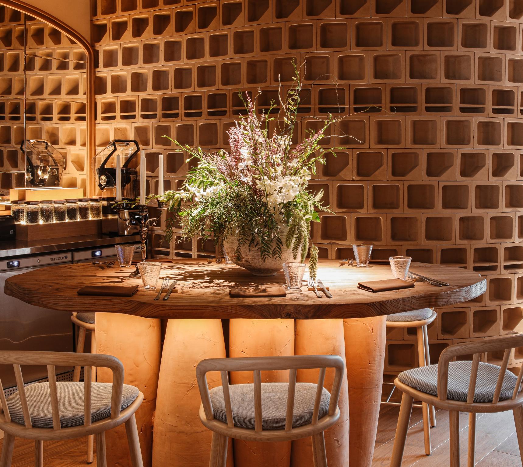 Моро ресторан москва. Moro ресторан москва. Интерьер ресторана. Moro ресторан. Ресторан queens.