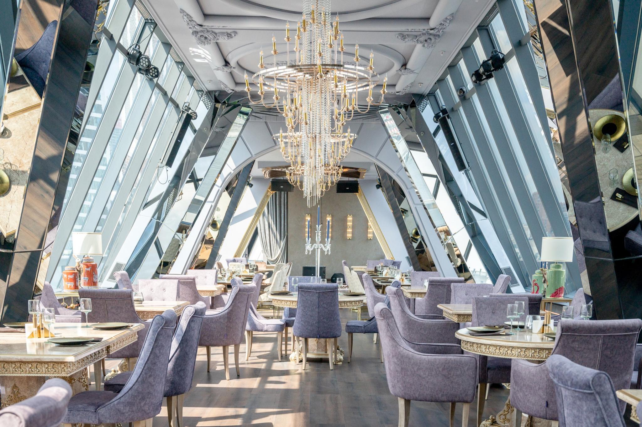 Башня 2000 и мост багратион. Багратион торгово-пешеходный мост. Причал набережная тараса шевченко. Мост багратион набережная тараса шевченко 23а. Мост багратион смотровая площадка.