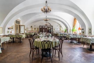 Русская рюмочная № 1