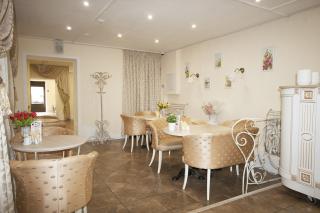 Кирочный двор