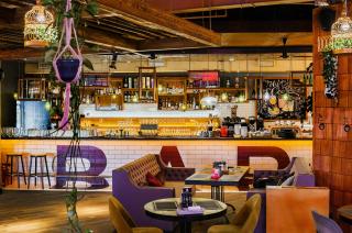 Большая кухня