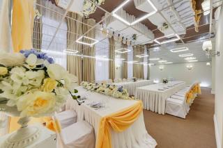 Банкетные залы ресторанного комплекса Almond