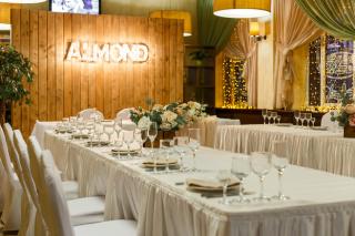 Банкетные залы ресторанного комплекса Almond