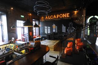 Al Capone Bar