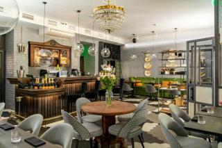Beauty Bar & Kitchen