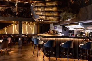 Touch Chef's place & bar