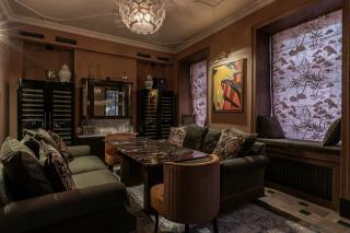 Рутс ле петит бар