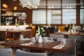 М2 Органик клуб Лаки