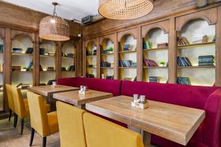 Ели на Ленинском