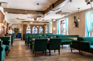 Ели на Ленинском