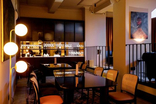Mina Bar