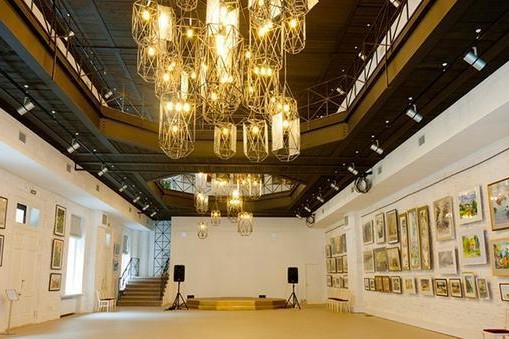 Основной зал