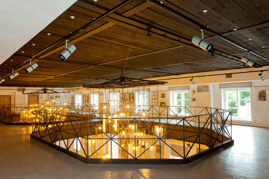 Основной зал