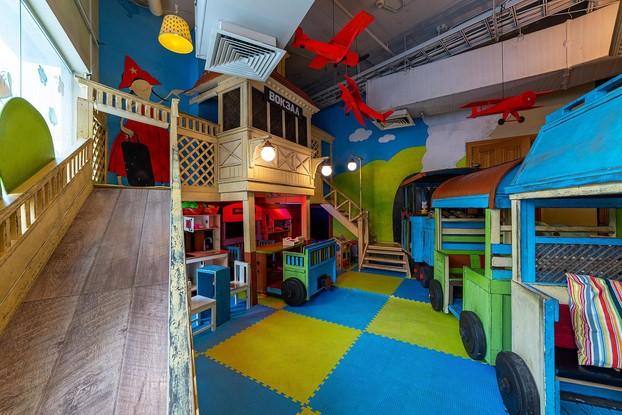Рестораны с детской комнатой в СПб: подборка лучших ресторанов куда можно  сходить с детьми | restorating.ru