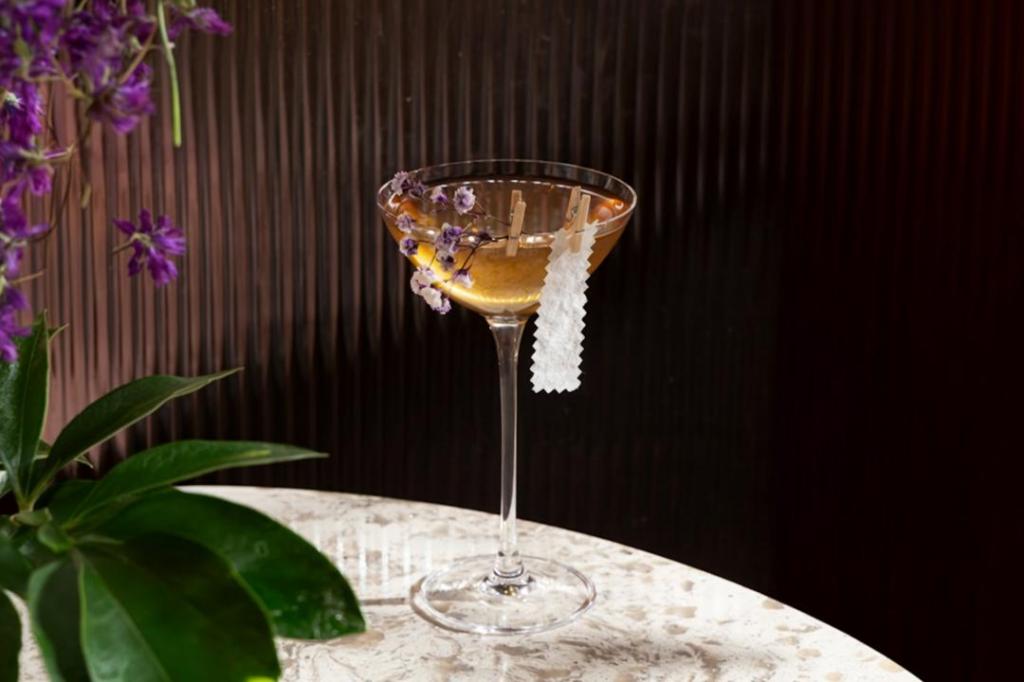 Авторский напиток именинникам в подарок | Academia Bar Shuvaloff | ул. Моховая, 10