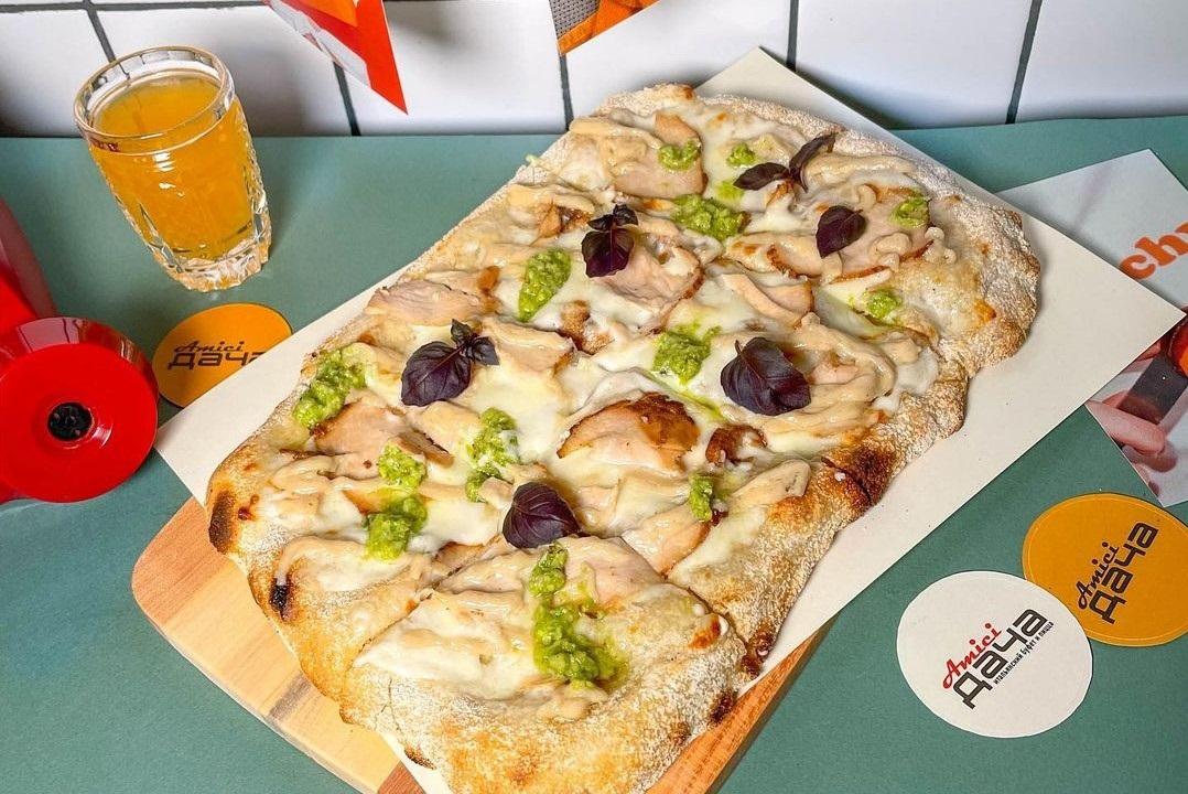 На улице Некрасова открылся пицца-бар Amici Bar