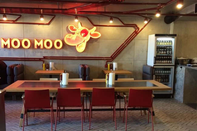 На Сенной площади открылась бургерная Moo Moo