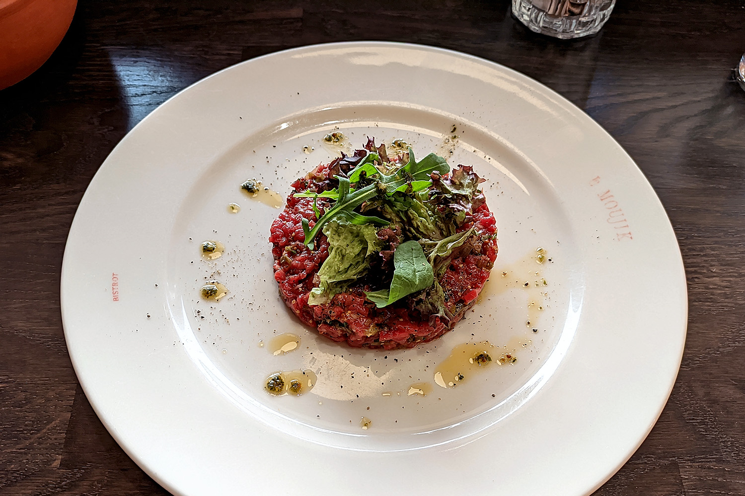 Le Moujik ресторан. Le Moujik ресторан Санкт-Петербург. Bistro le Moujik Санкт Петербург. Bistrot le Moujik ресторан французской кухни.