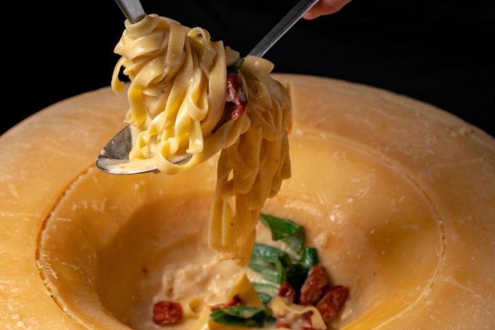 Паста в сырной голове | Toscana Grill | ул. Садовая, 47А