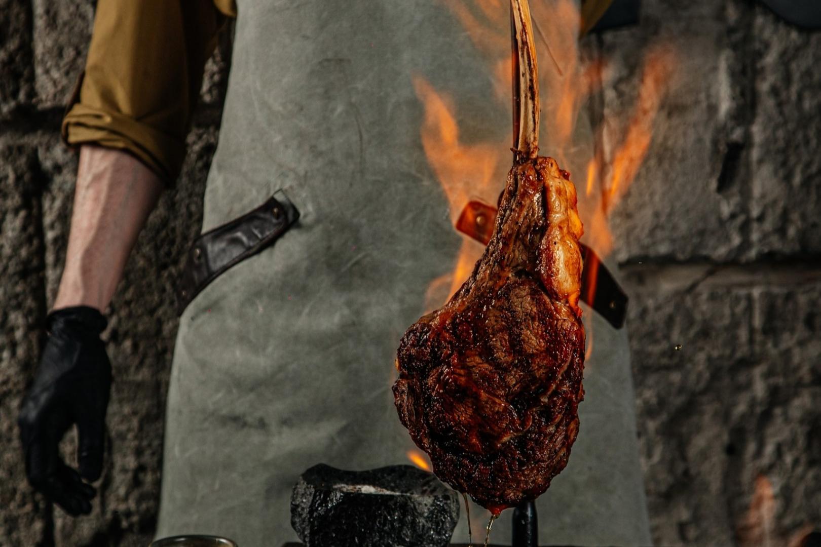 Томагавк фламбе | True Meat | ул. Киевская, 5к3