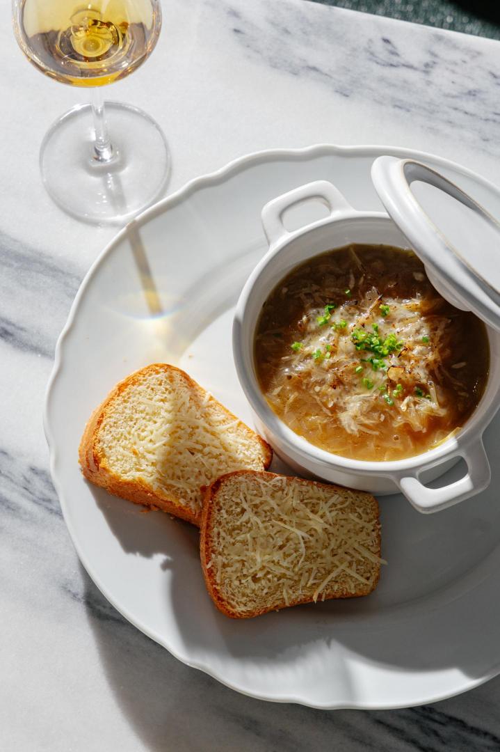 Похмельный бранч во французском стиле | Atlas Vin Bistro | ул. 2-я Советская, 4Б