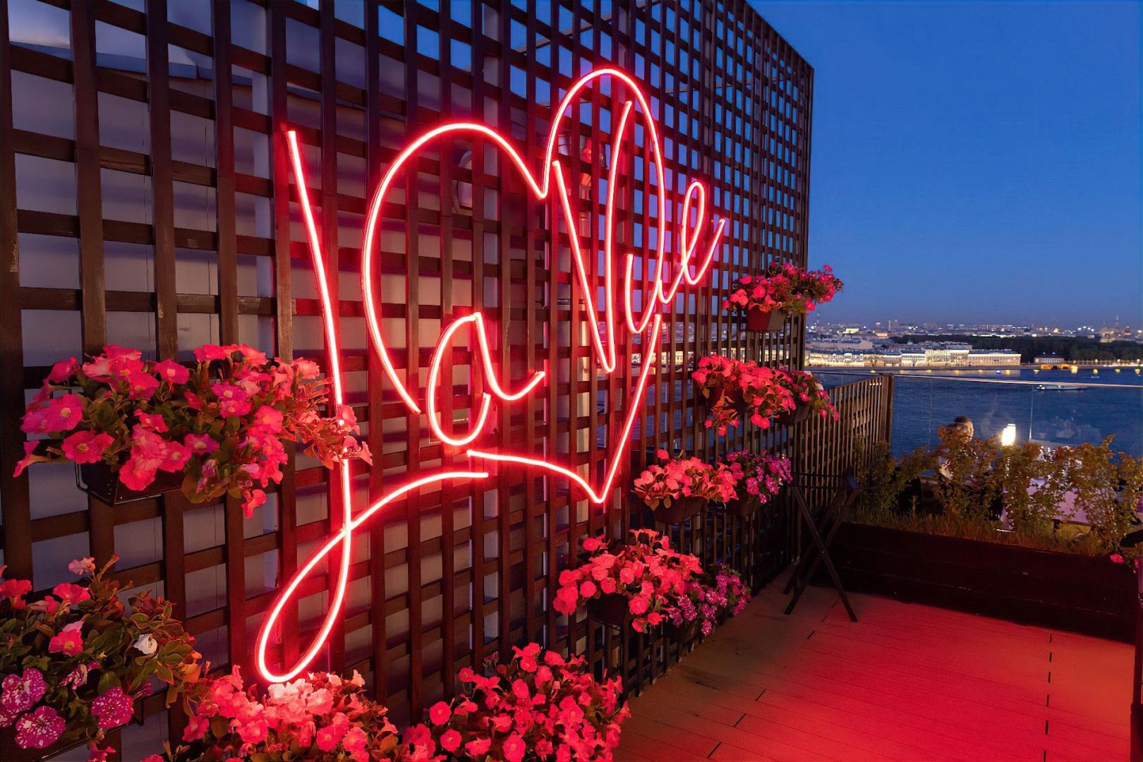 Влюблённым — в La Vue | La Vue | наб. Пироговская, 5/2