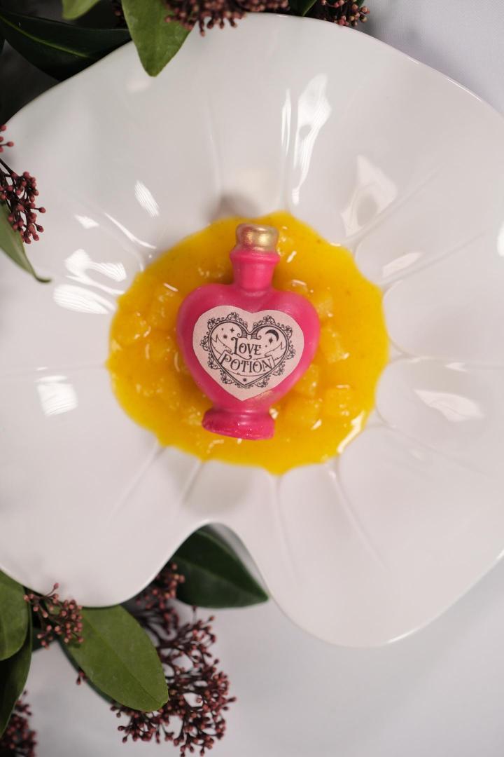 Живая музыка и уникальный десерт | Nok | наб. Обводного канала, 130