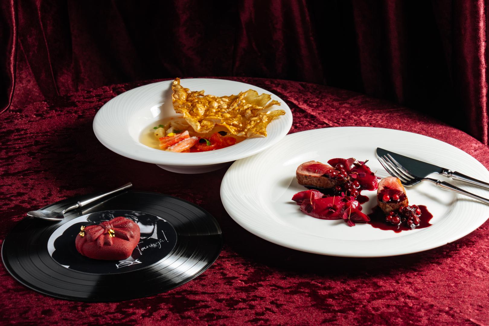 Гастрономический сет-перформанс «Любовь, которую можно попробовать» | КЭФ | наб. реки Мойки, 72