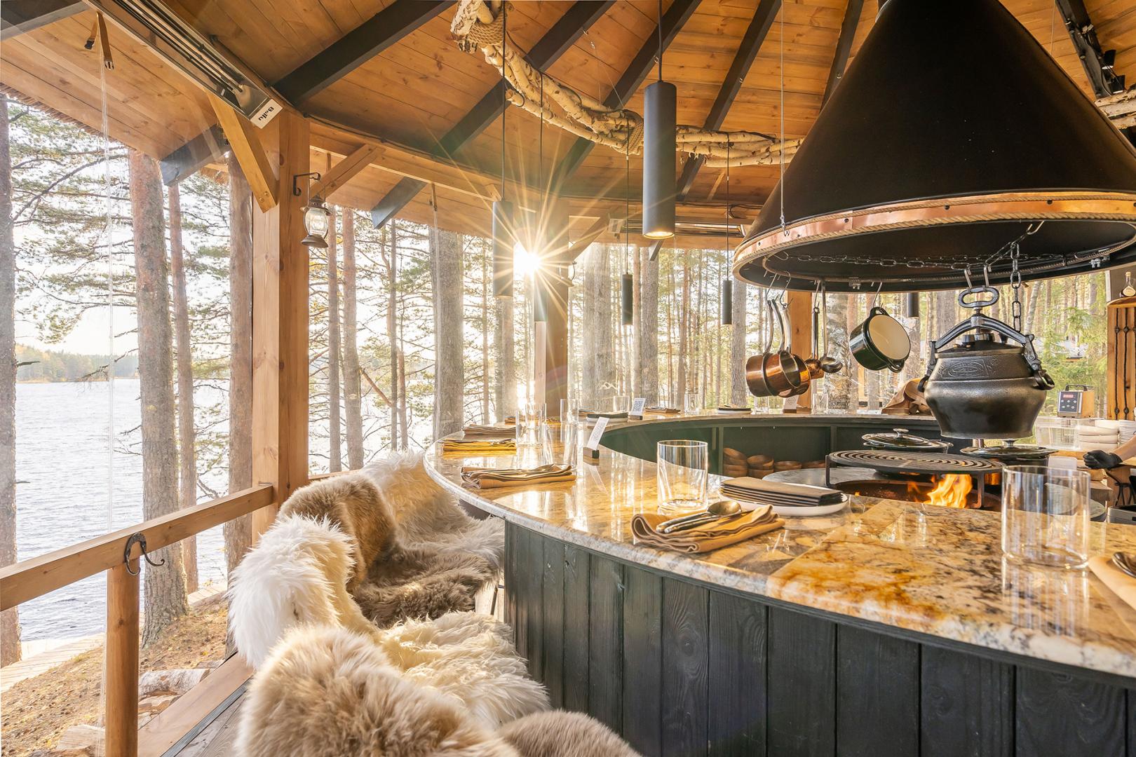 Специальное меню в беседке шефа | Hvoy | Юкковское сельское поселение, Медное озеро, 