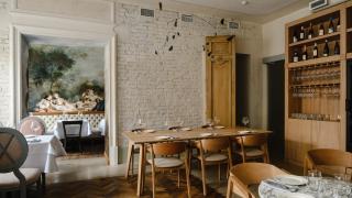 Mon Chouchou French Bistro Na Karavannoj Ulice Iz Pervyh Ruk Restorating Ru