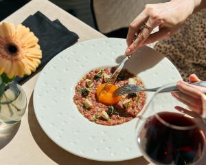 Дамский понедельник