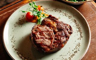 Лучшие стейки за 1490 рублей