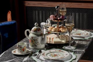 Рутс ле петит бар