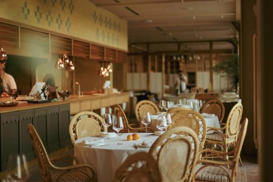 Ресторан «Лодочная станция» открылся на Петровской косе