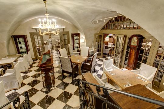 В Биржевом проезде открылся ресторан «Таможня»