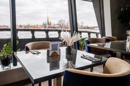 Рестораны на кораблях и теплоходах в Санкт-Петербурге